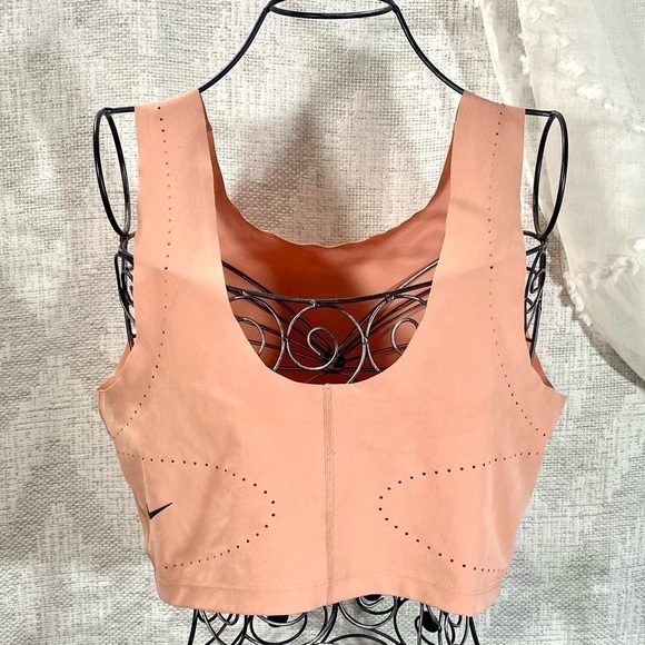 Nike Tech pack cropped top size L - Picture 6 of 9